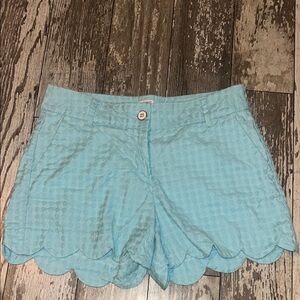 Women’s crown & ivy shorts in a super cute light blue! Size 4 !